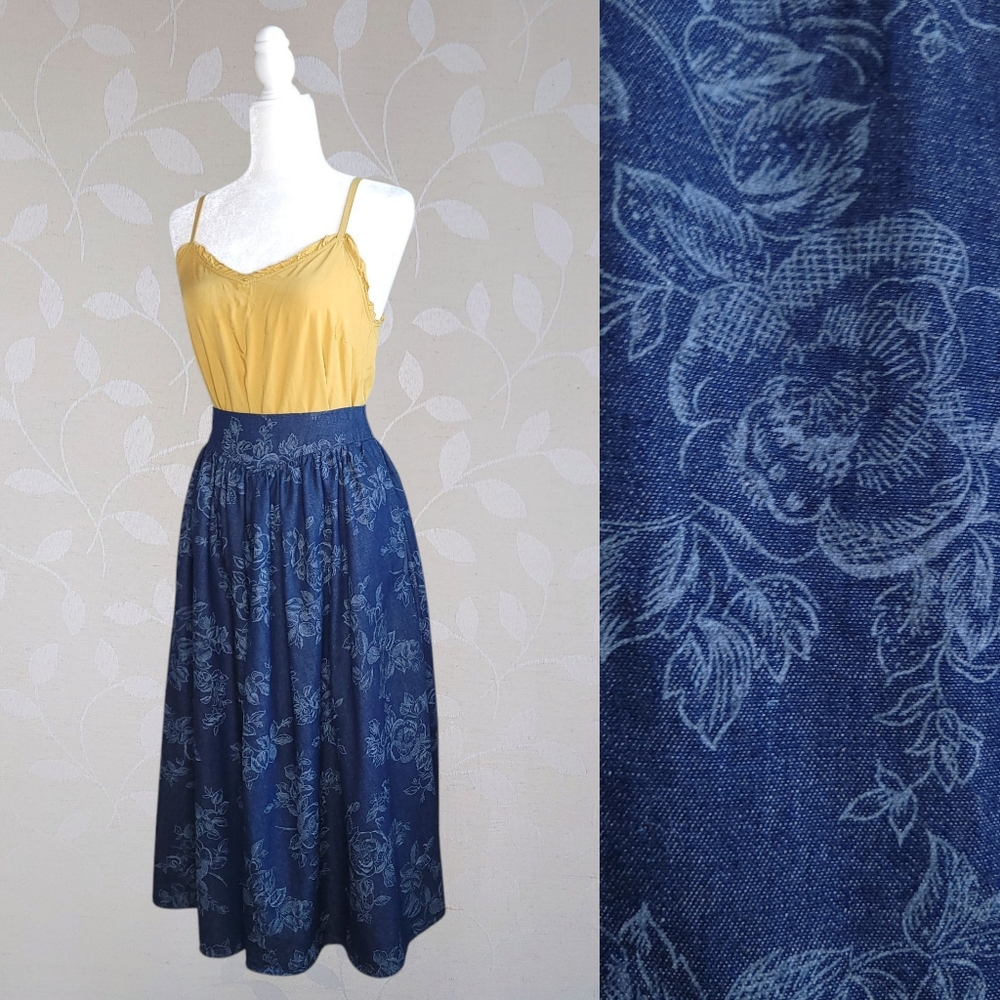 Vintage 70s Western Floral Pattern Chambray Denim Midi Skirt USA Made Karman